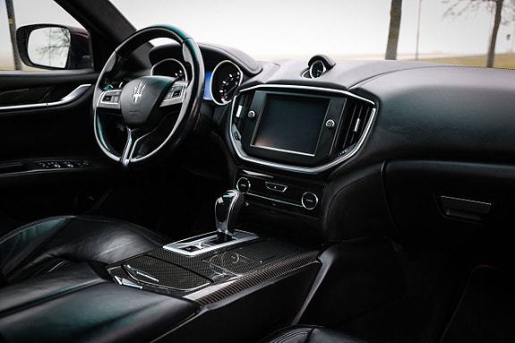 Maserati Ghibli 15 of 19