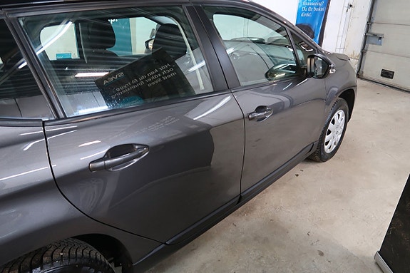 Peugeot 2008 8 of 17