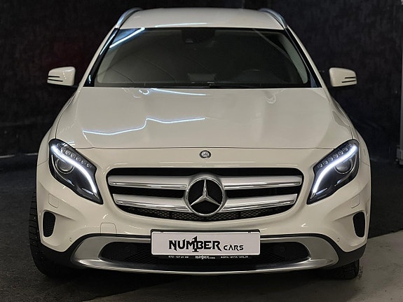 Mercedes-Benz GLA220 6 of 27