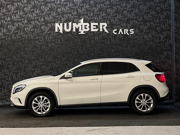 Mercedes-Benz GLA220 7 of 27