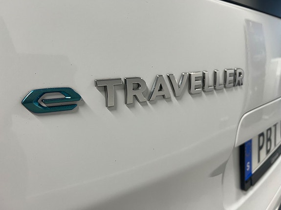 Peugeot e-Traveller 5 of 5