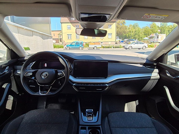 Skoda Octavia 6 of 11