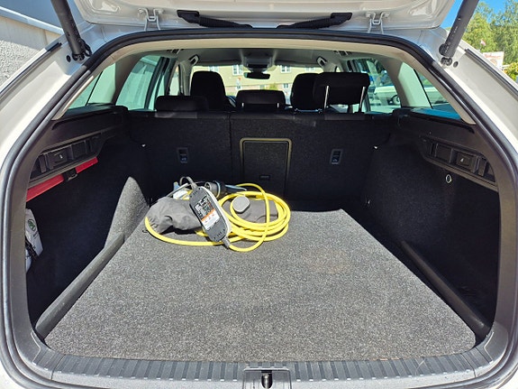 Skoda Octavia 8 of 11