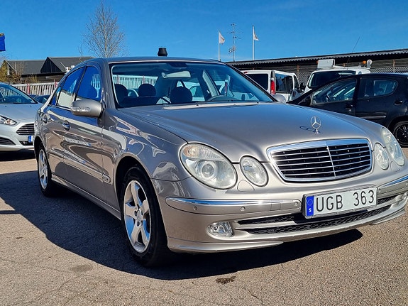 Mercedes-Benz E240 3 of 11