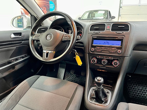 Volkswagen Golf VI 11 of 19