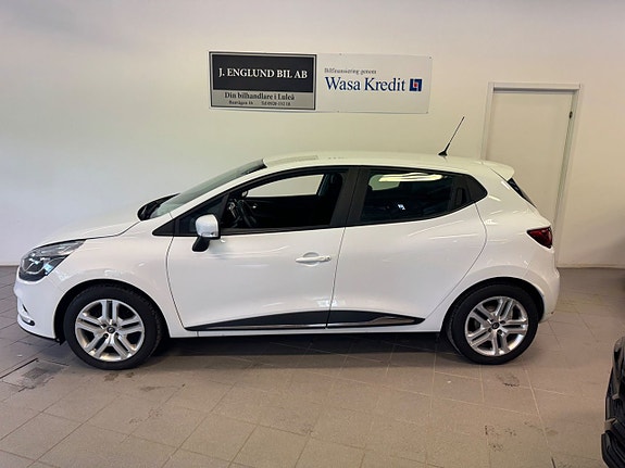 Renault Clio 2 of 5