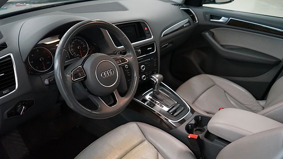 Audi Q5 4 of 5