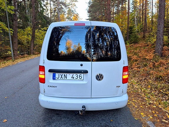 Volkswagen Caddy 2 of 5