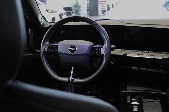 Opel Astra 10 of 15