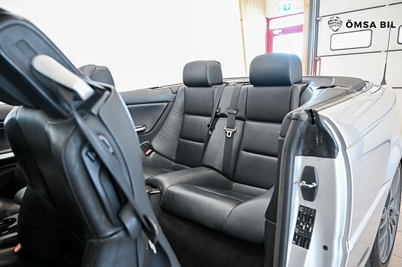 BMW 330Ci 9 of 19