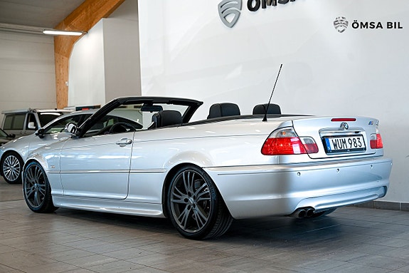 BMW 330Ci 4 of 5