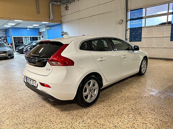 Volvo V40 5 of 5