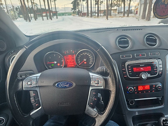 Ford Mondeo 6 of 7