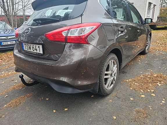 Nissan Pulsar 3 of 11