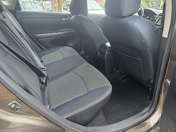 Nissan Pulsar 5 of 11