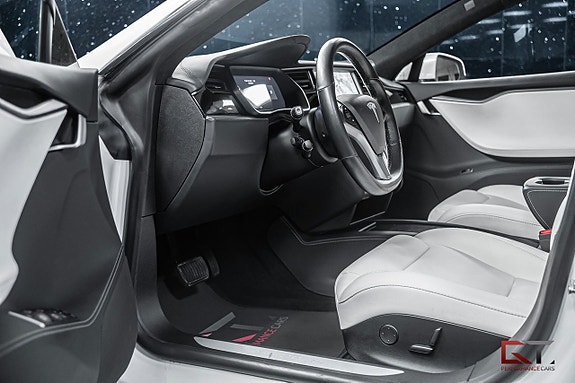 Tesla Model S 9 of 22
