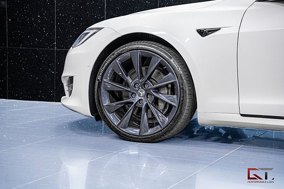 Tesla Model S 5 of 22