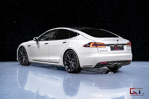 Tesla Model S 6 of 22