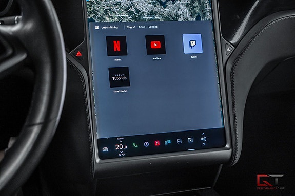 Tesla Model S 14 of 22