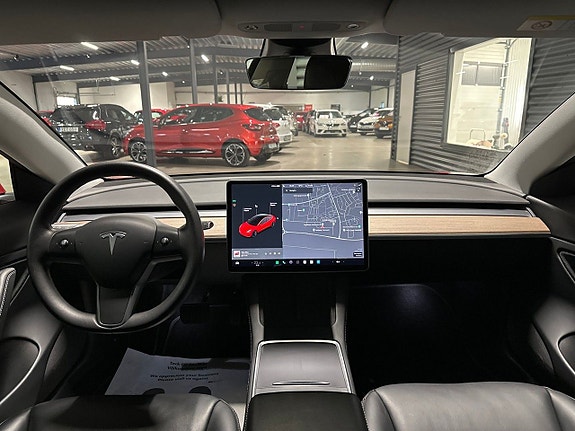 Tesla Model 3 8 of 22