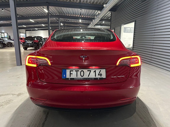 Tesla Model 3 5 of 22