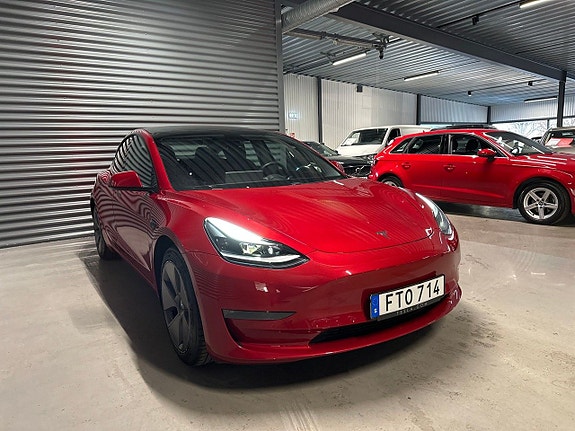 Tesla Model 3 3 of 22