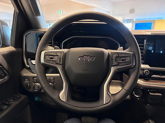Chevrolet Silverado 1500 20 of 25