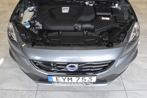 Volvo V40 9 of 25