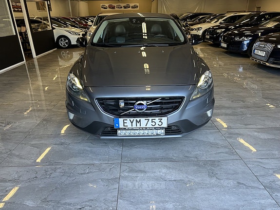 Volvo V40 14 of 23
