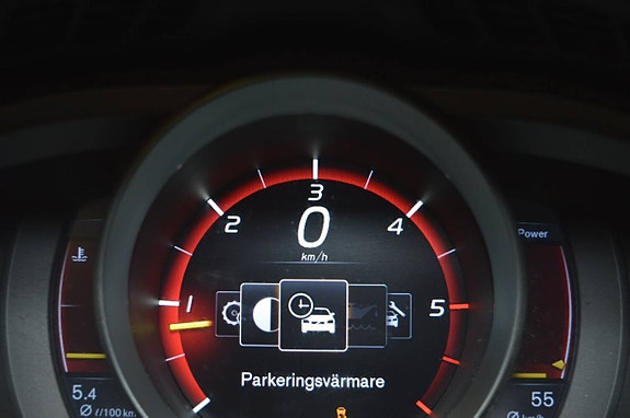 Volvo V40 15 of 25