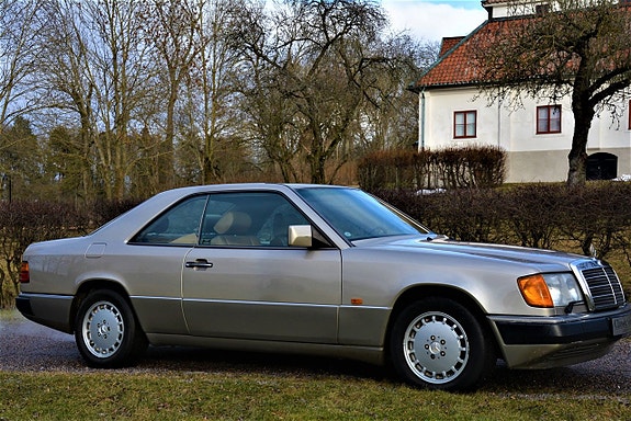 Mercedes-Benz E300