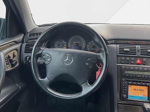 Mercedes-Benz E55 11 of 11