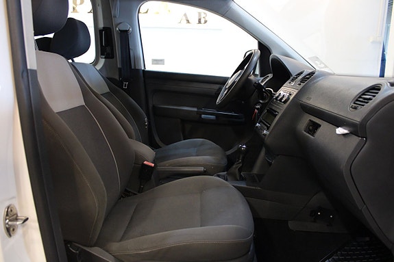 Volkswagen Caddy Maxi 8 of 10