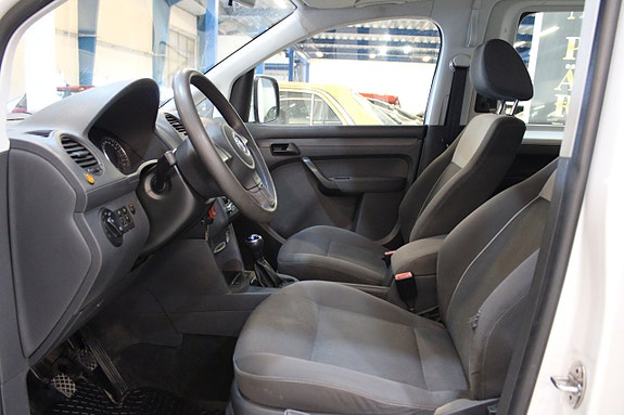 Volkswagen Caddy Maxi 6 of 10