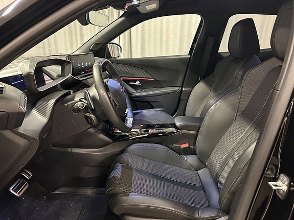 Peugeot 2008 7 of 14