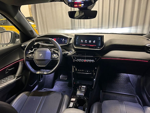 Peugeot 2008 14 of 14