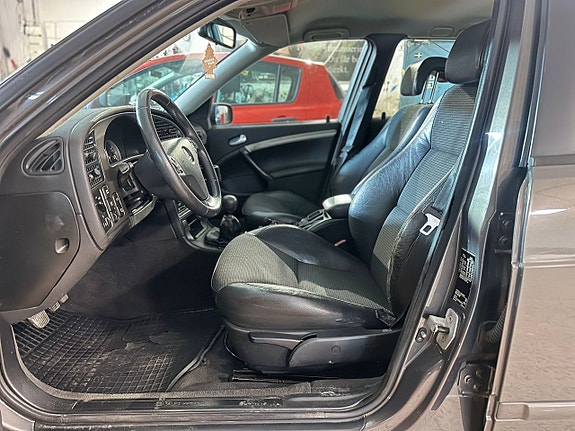 Saab 9-5 6 of 13