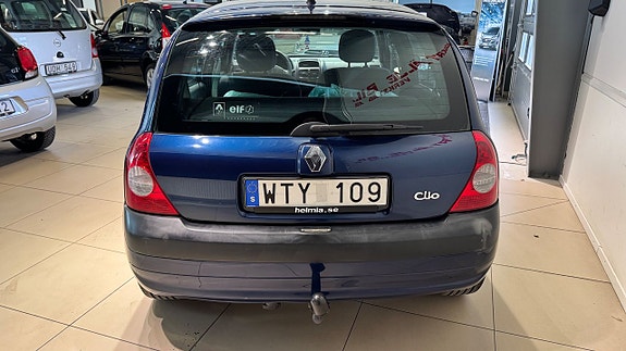 Renault Clio 13 of 22
