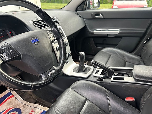 Volvo V50 8 of 13