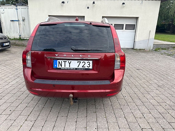 Volvo V50 5 of 5