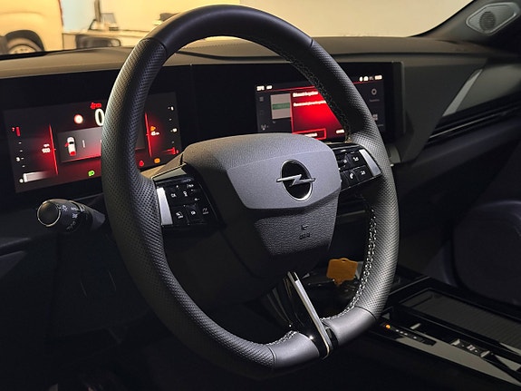 Opel Astra 6 of 6