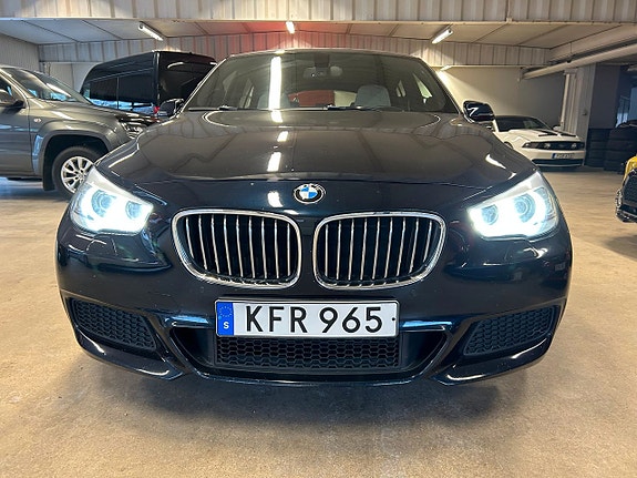 BMW 530d 3 of 5