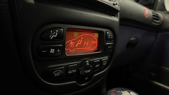Peugeot 206 17 of 22