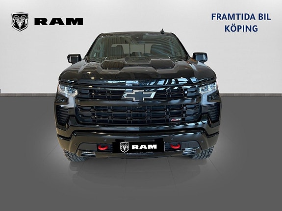 Chevrolet Silverado EV 2 of 21