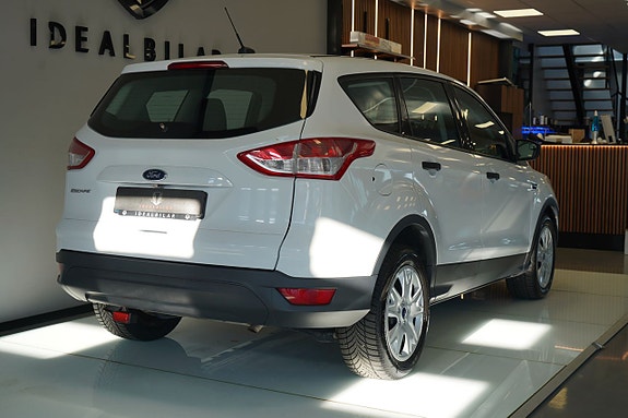 Ford Escape 4 of 5