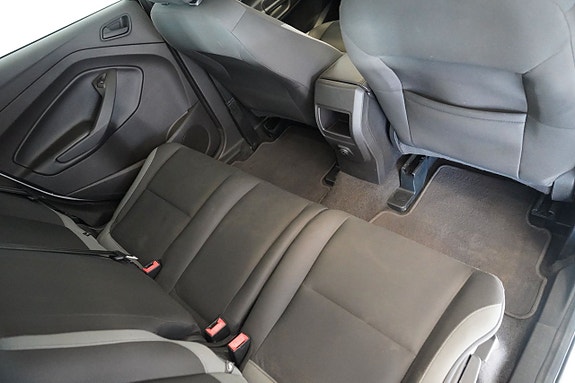 Ford Escape 10 of 16