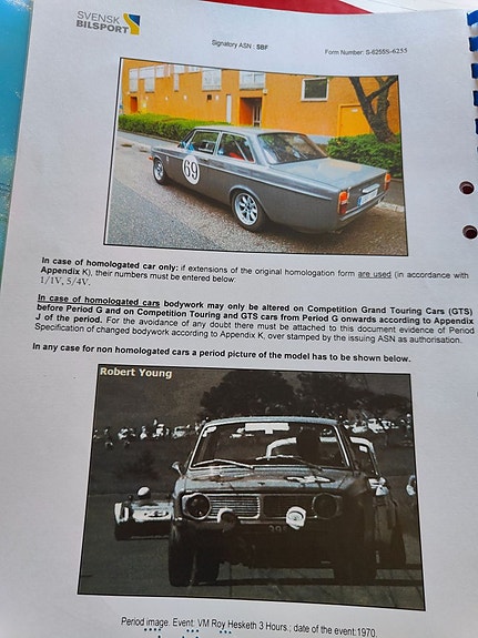 Volvo 142 2 of 5