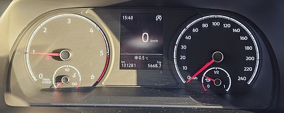 Volkswagen Caddy 13 of 19