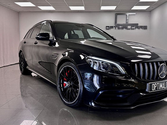 Mercedes-Benz C63 2 of 16
