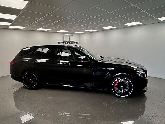 Mercedes-Benz C63 7 of 16